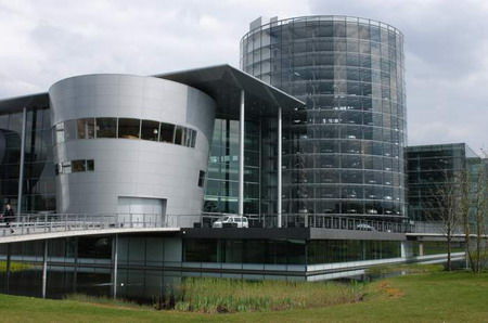 探索德國大眾玻璃工廠 大額資金流動與透明制造體系